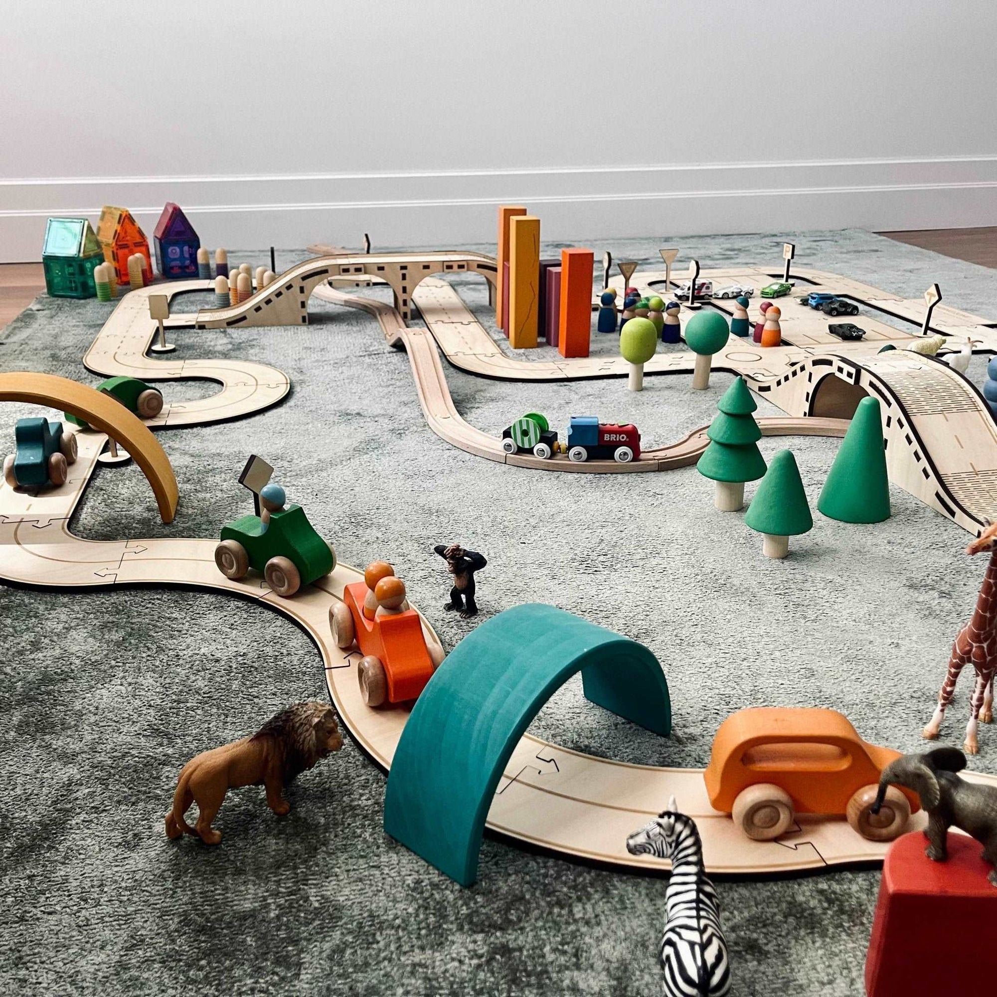 Timber Towns mega road car track set small world play trees buildings train tracks